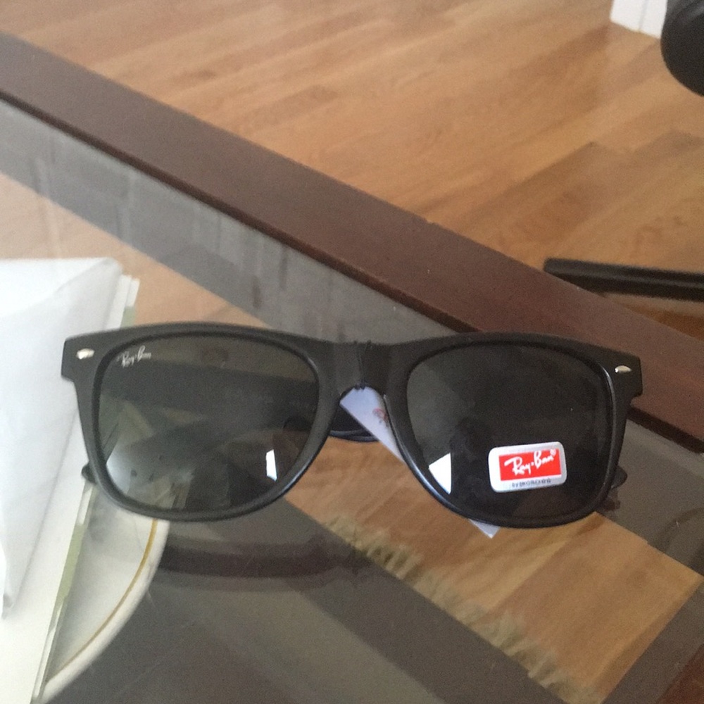 Lei Peng Ray Bans QB2457